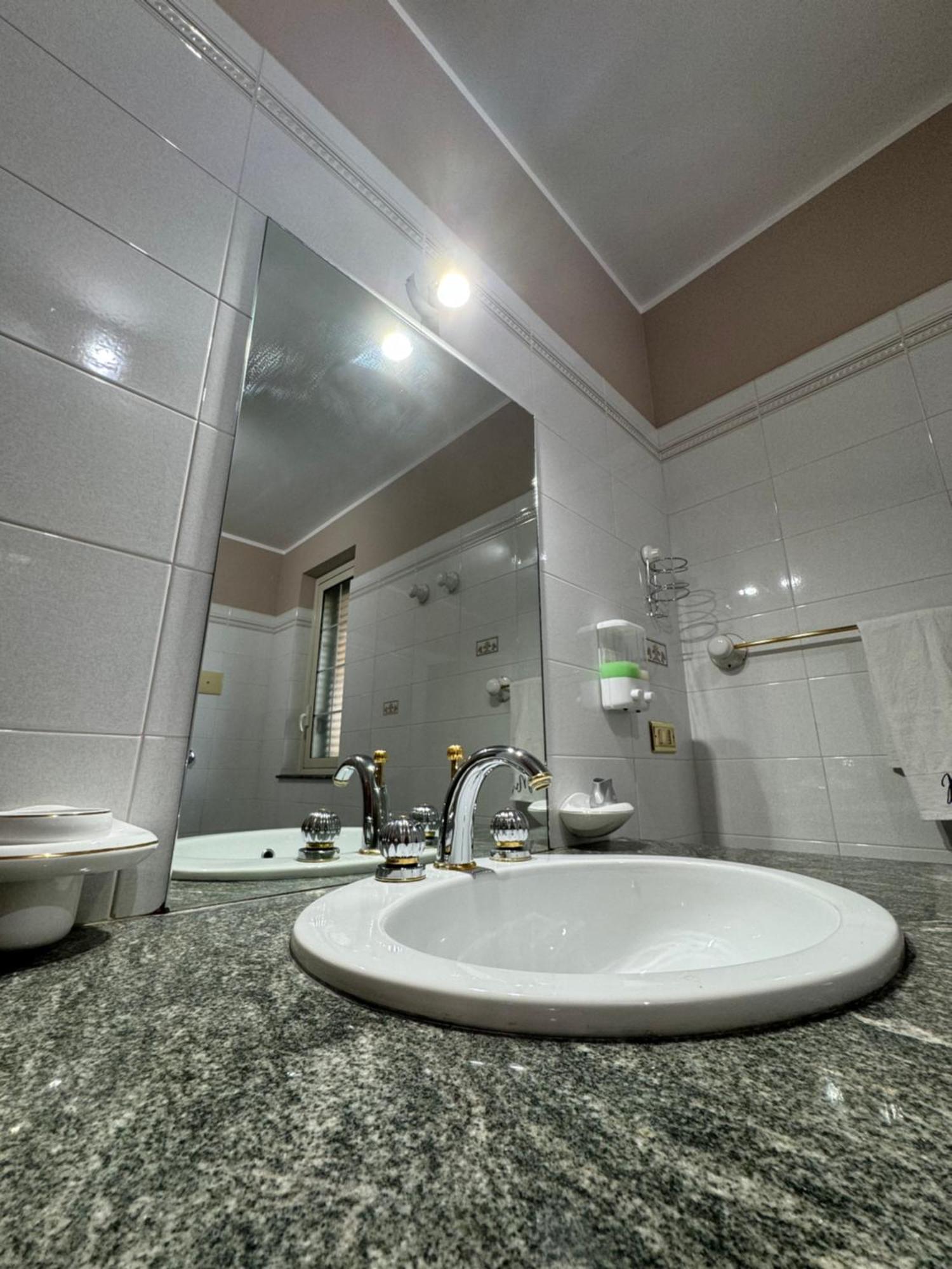 B&B Rose Antiche Sicily Partinico Bagian luar foto